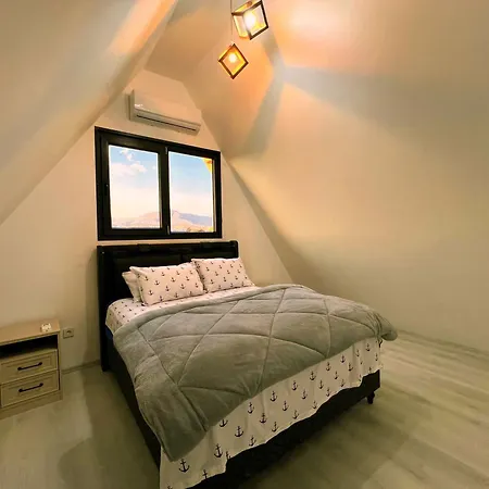 Luxe Villa *